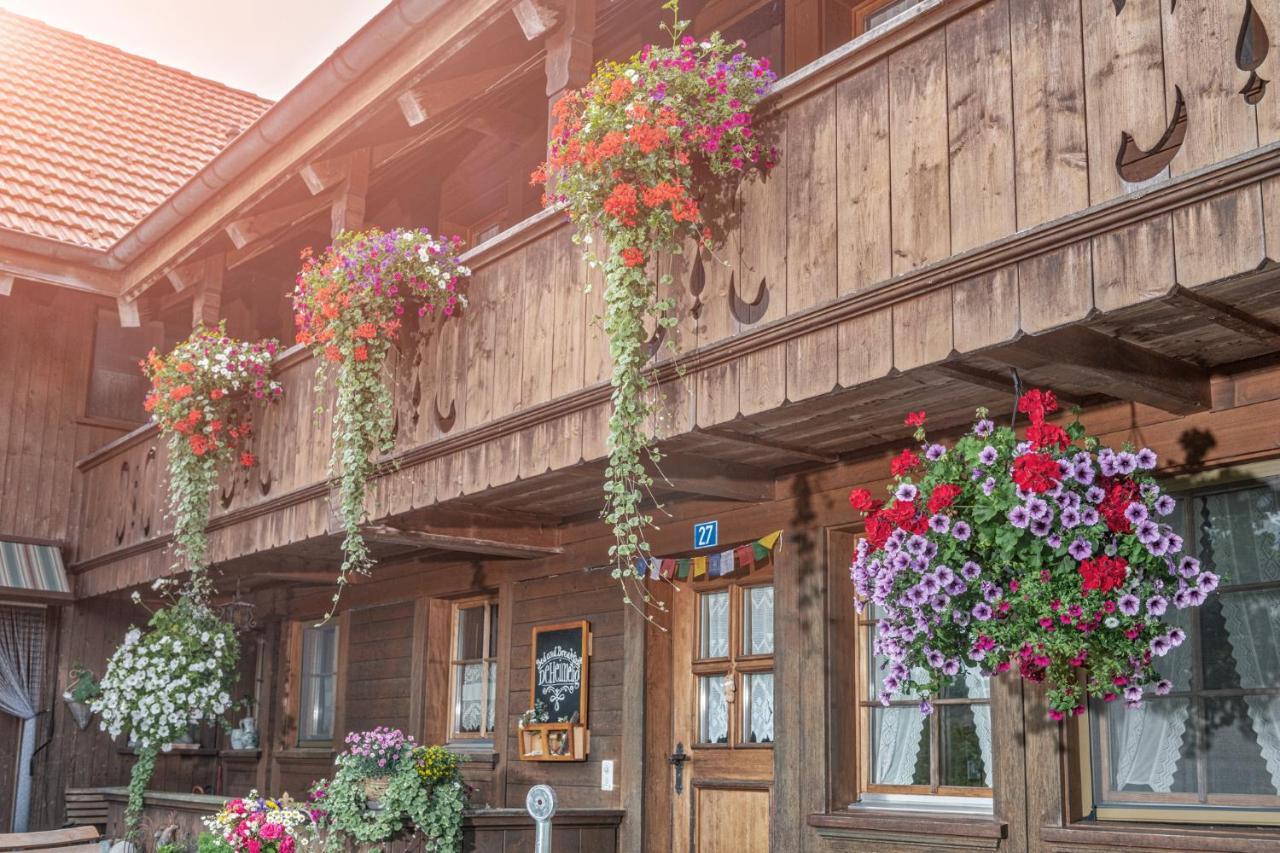 Bnb Deheimelig Panzió Huttwil Kültér fotó